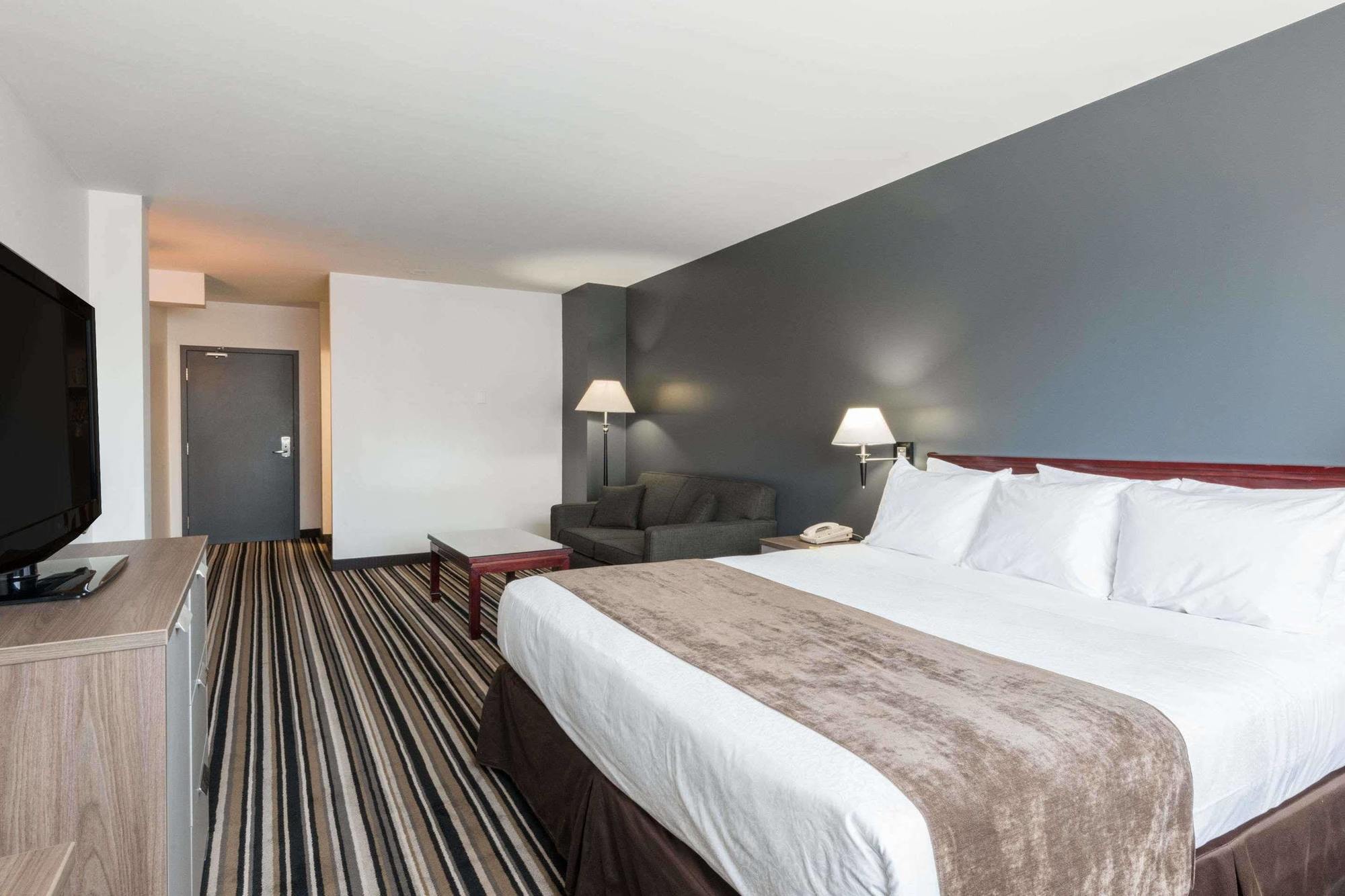 Super 8 By Wyndham Downtown Toronto Hotel Exterior foto